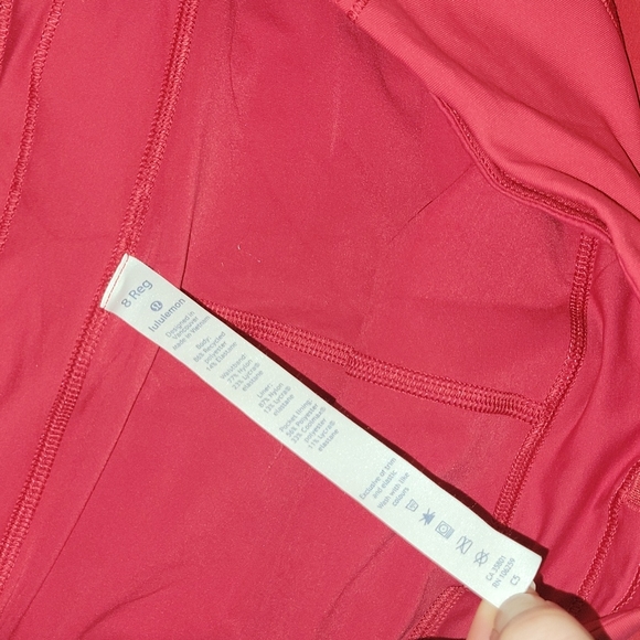 SOLD Lululemon Pace Rival Skirt  4-way Stretch red lipstick  sz 8 - Picture 6 of 8